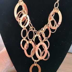 Elegant Gold-Tone Circle Necklace